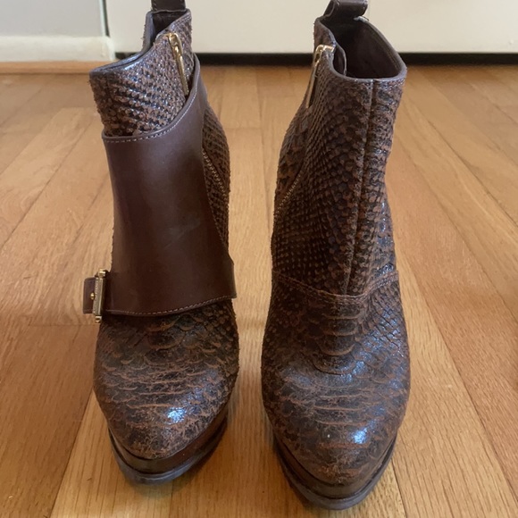 Michael Kors bootie - Picture 3 of 4